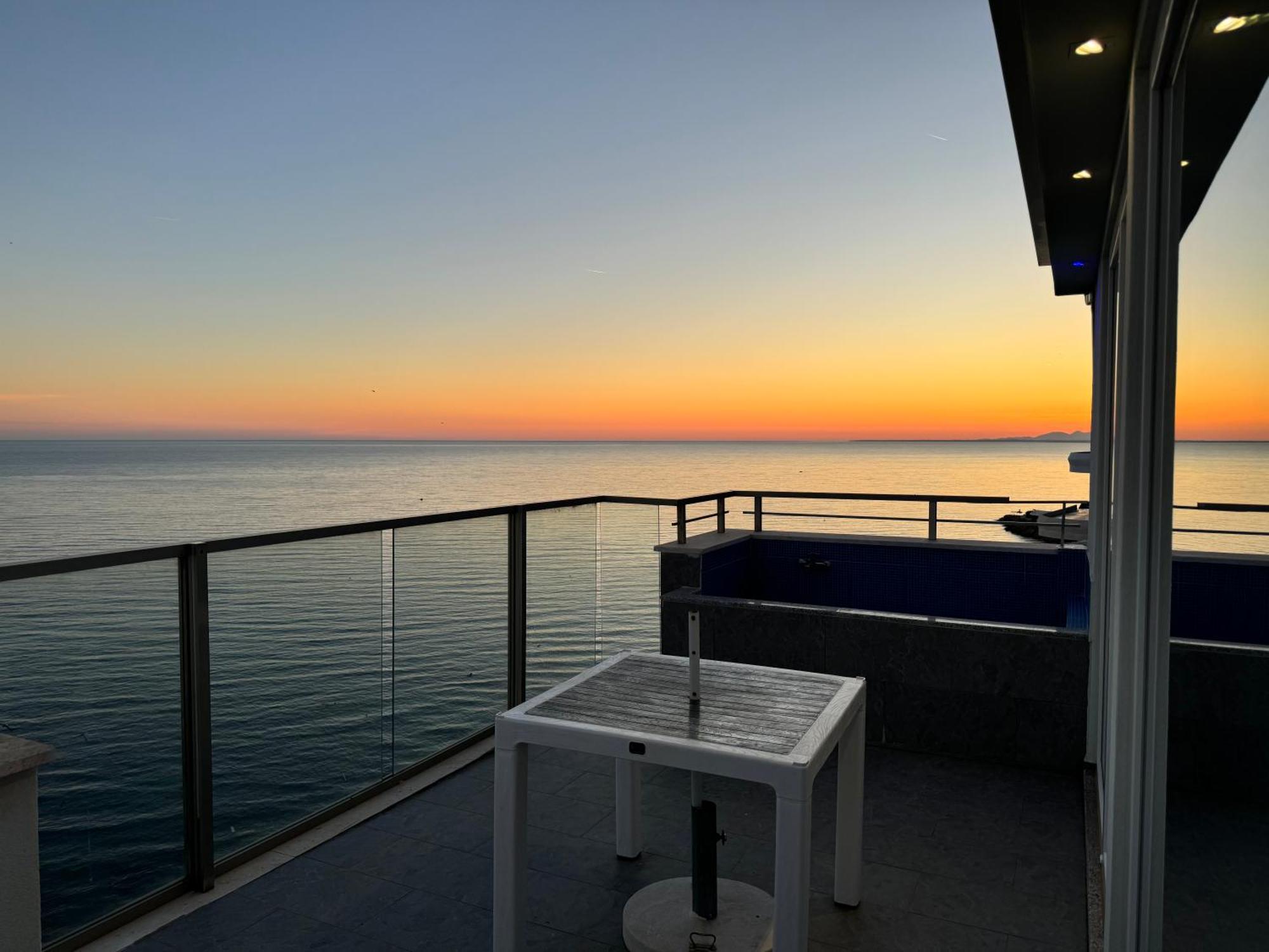 Suite Rana Hedhun Shëngjin Esterno foto